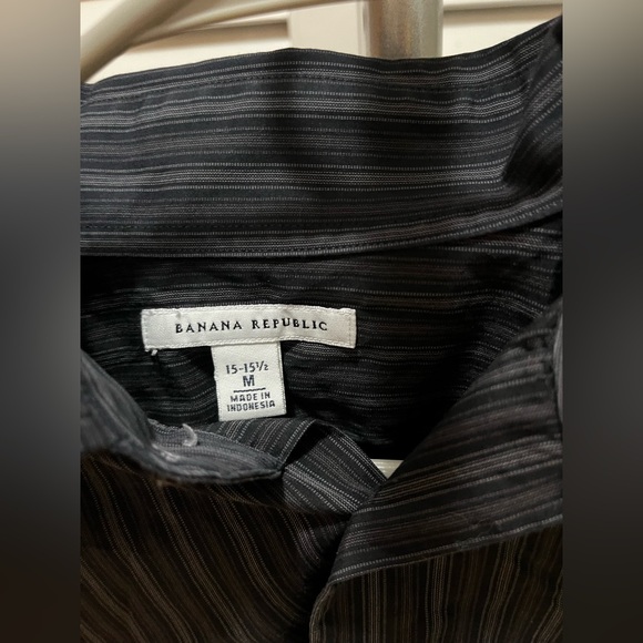 Banana Republic Black and Grey (15 - 15 1/2 ) Button Down Medium Shirt - Picture 7 of 8